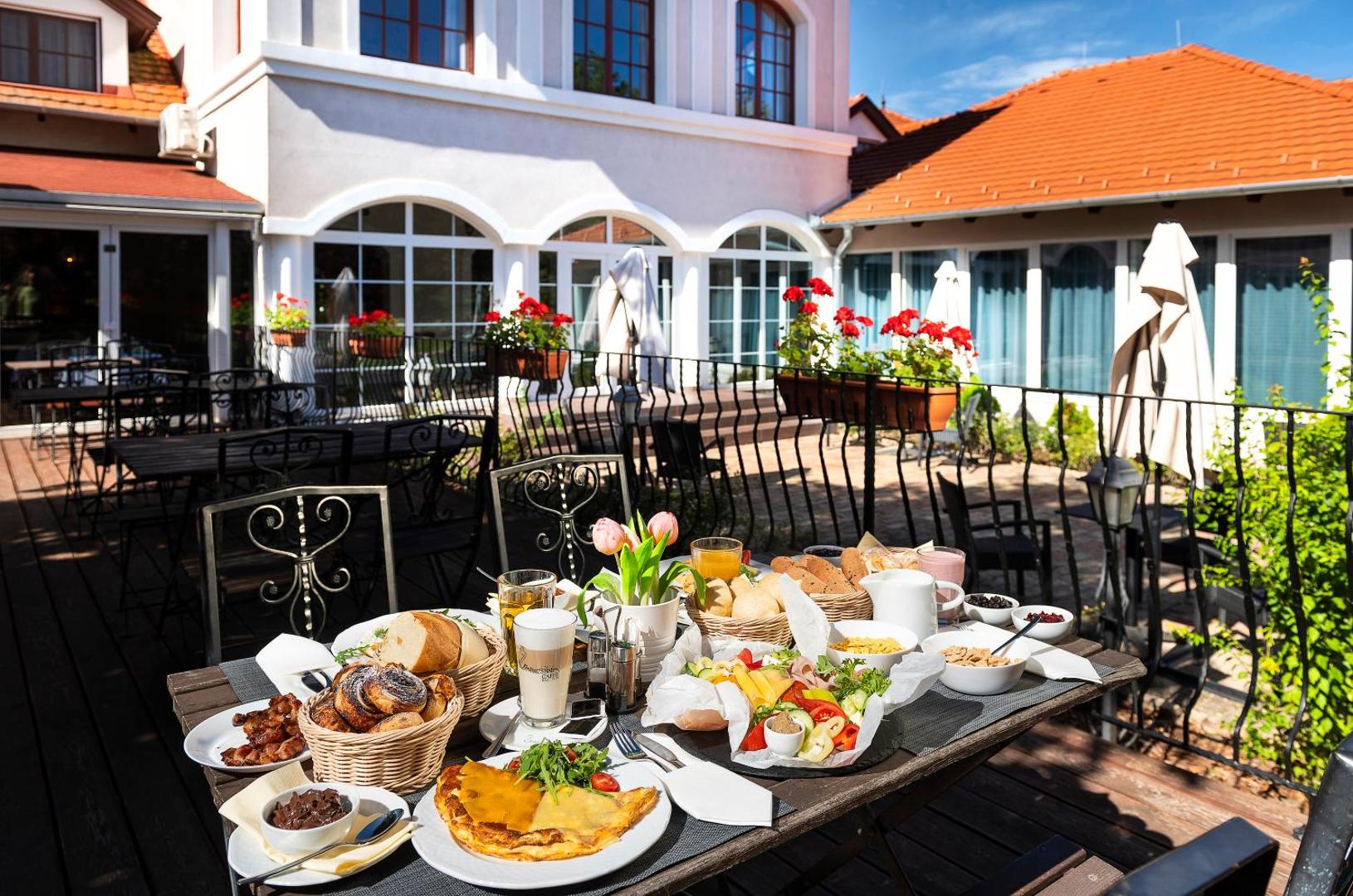 Bodrogi Kuria Wellness Hotel