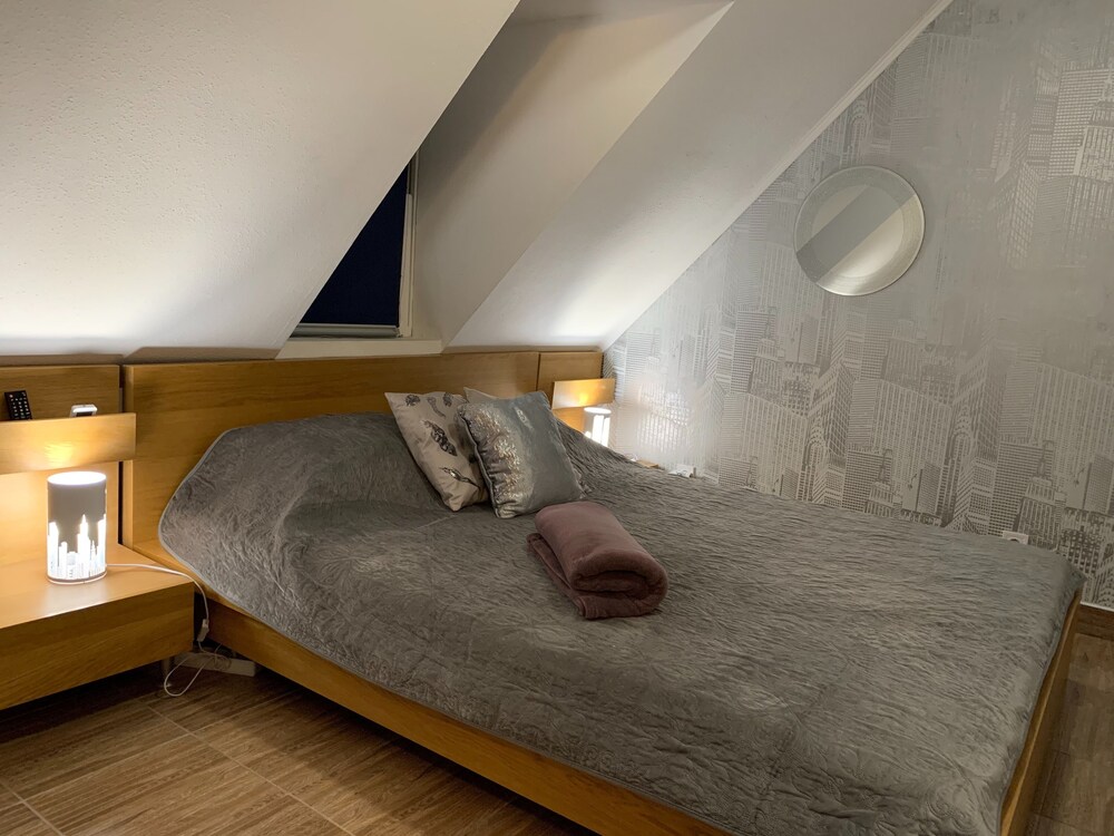 Airport16 B&B