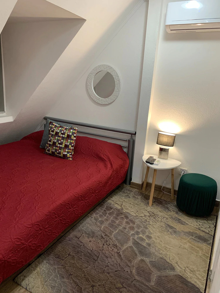 Airport16 B&B