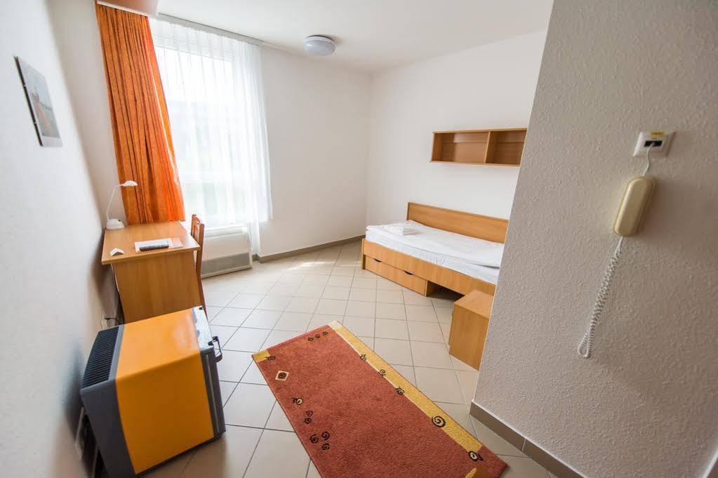 Campus Hotel