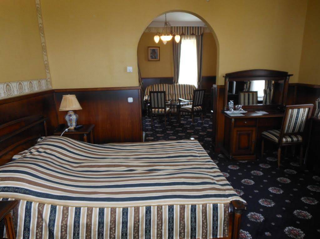 Park Hotel