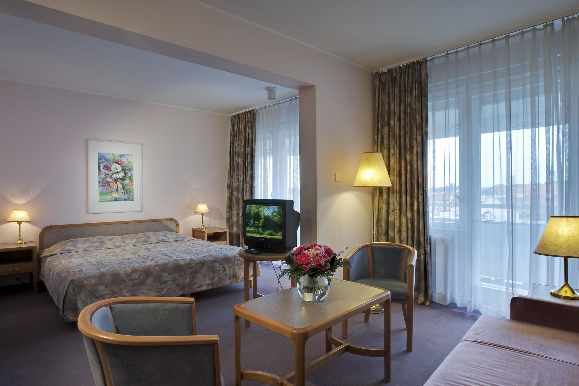 Hotel Rába City Center