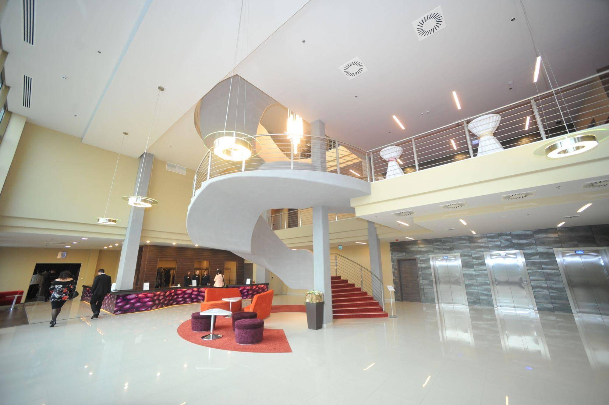 Eto Park Hotel