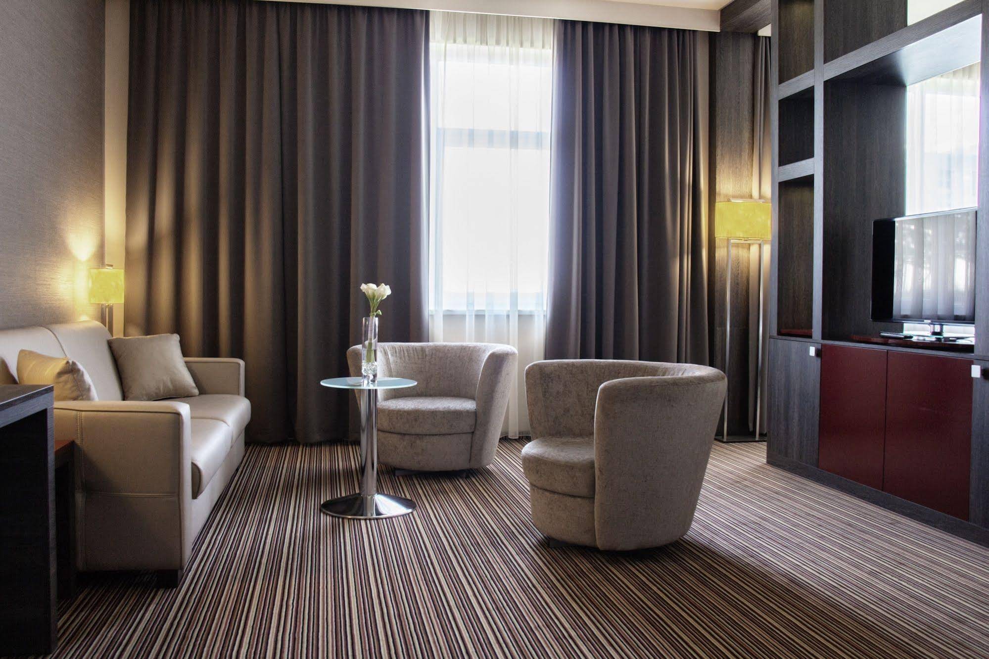 Eto Park Hotel
