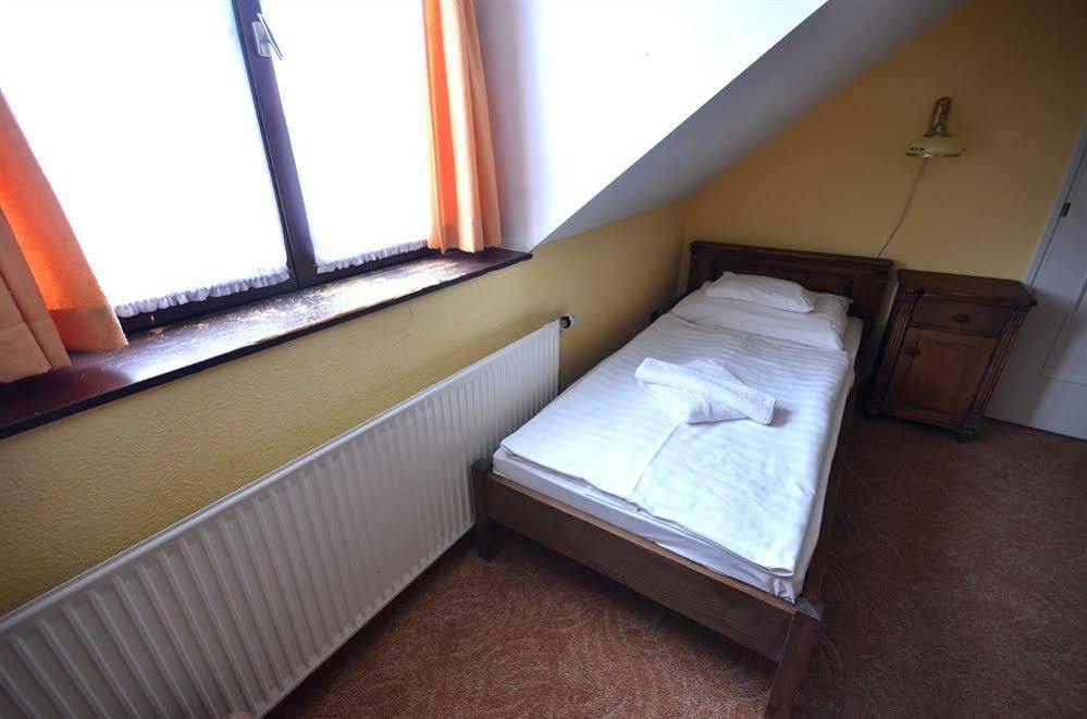 Revesz Etterem Hotel Es Rosa Spa