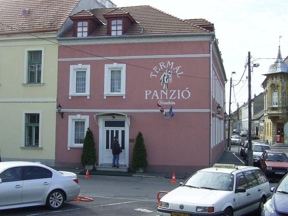 RQ Boutique & Unique Hotel
