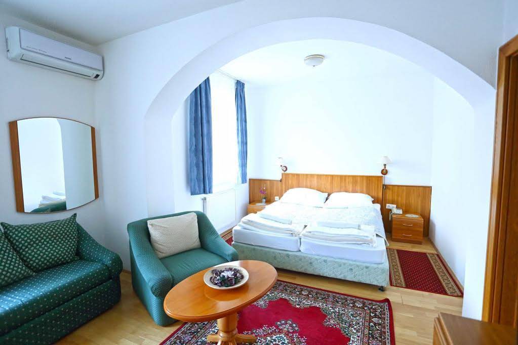 Wesselényi Hotel Gyor