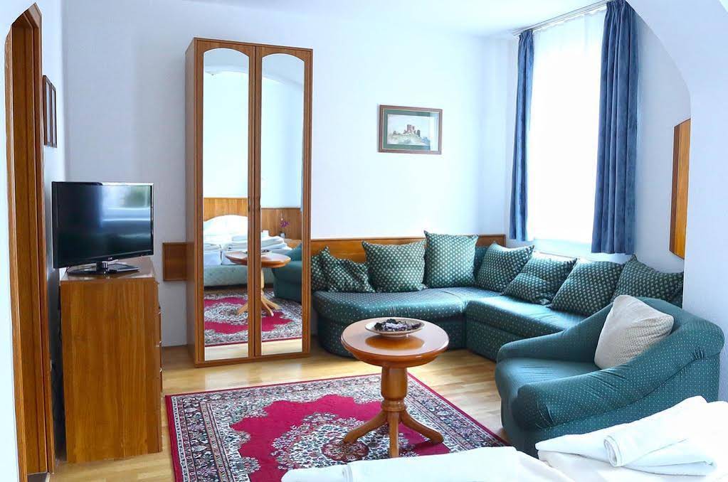 Wesselényi Hotel Gyor