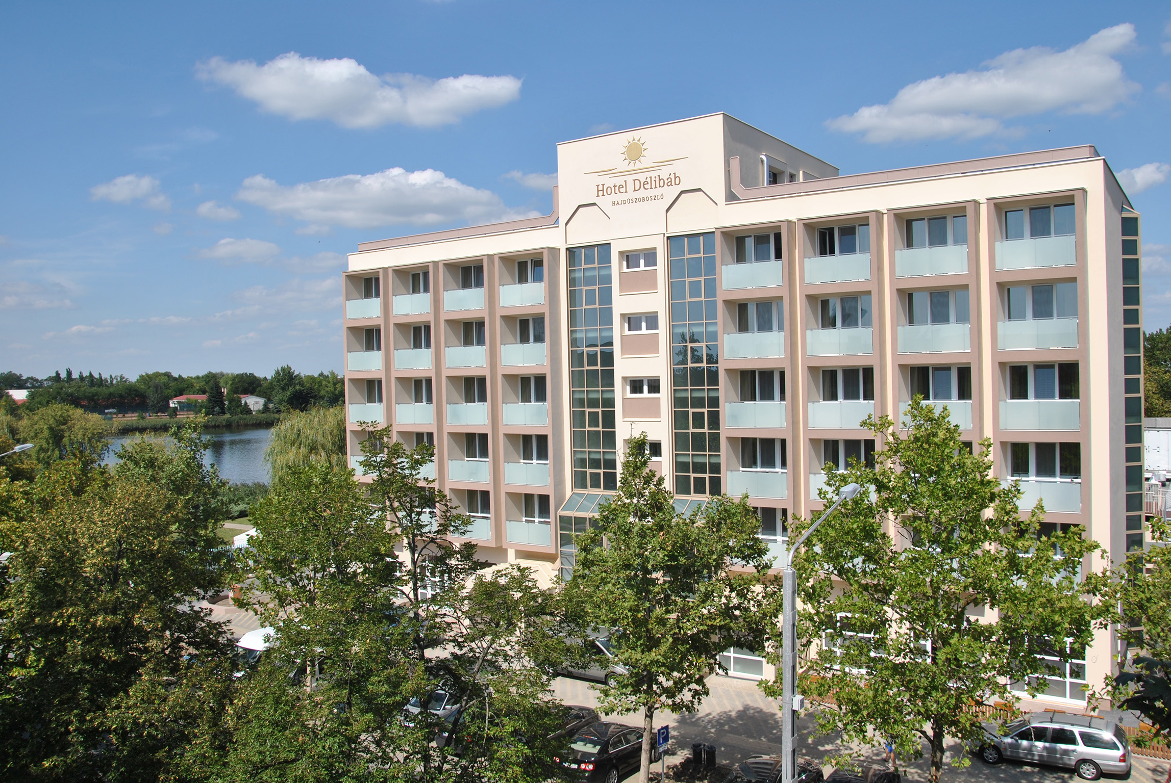 Hotel Délibáb