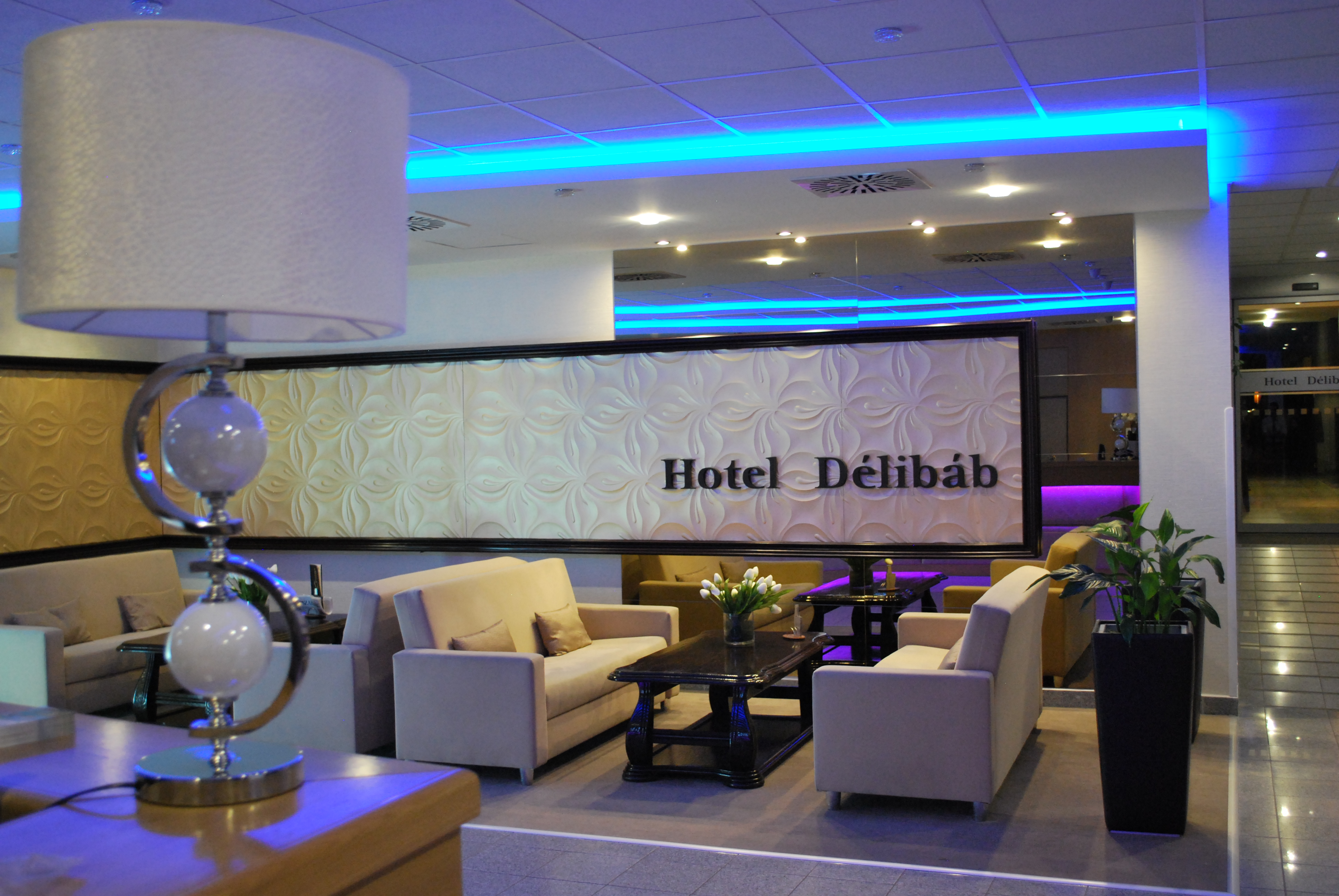 Hotel Délibáb