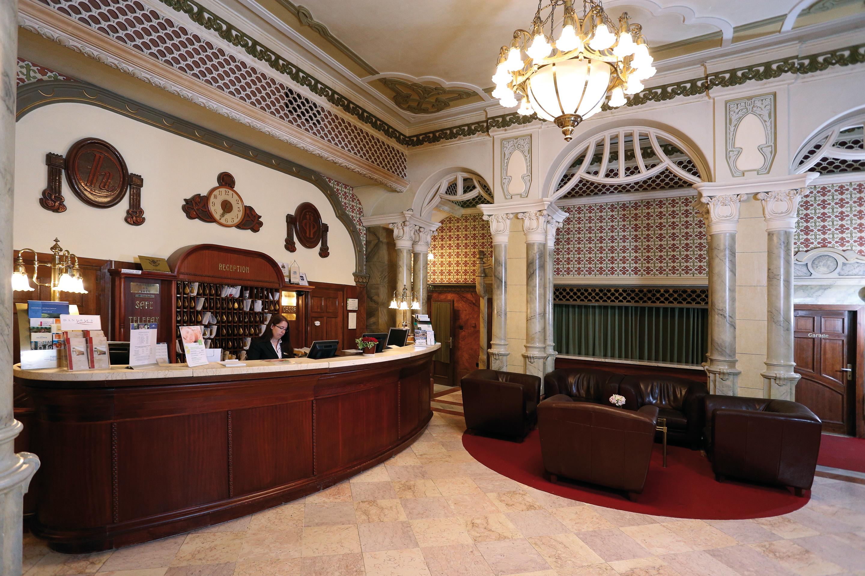 Palatinus Grand Hotel