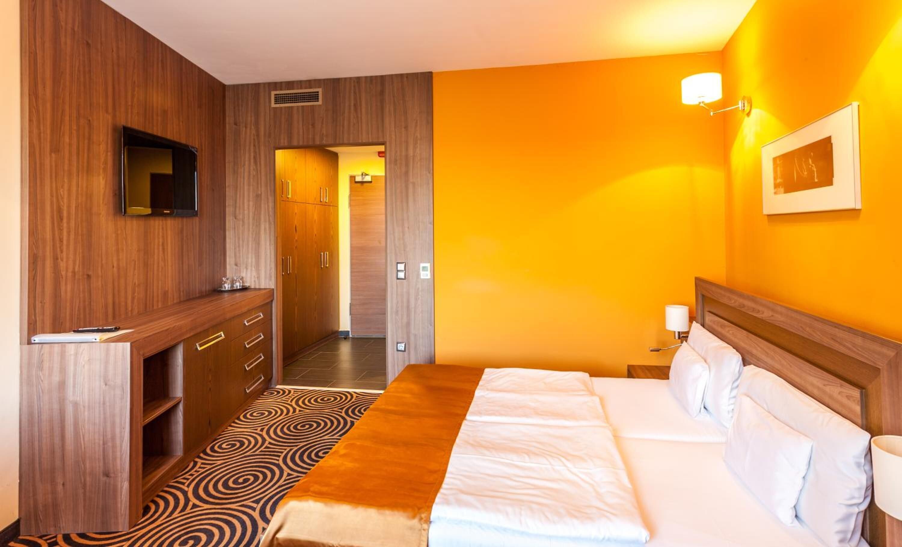 Sándor Hotel