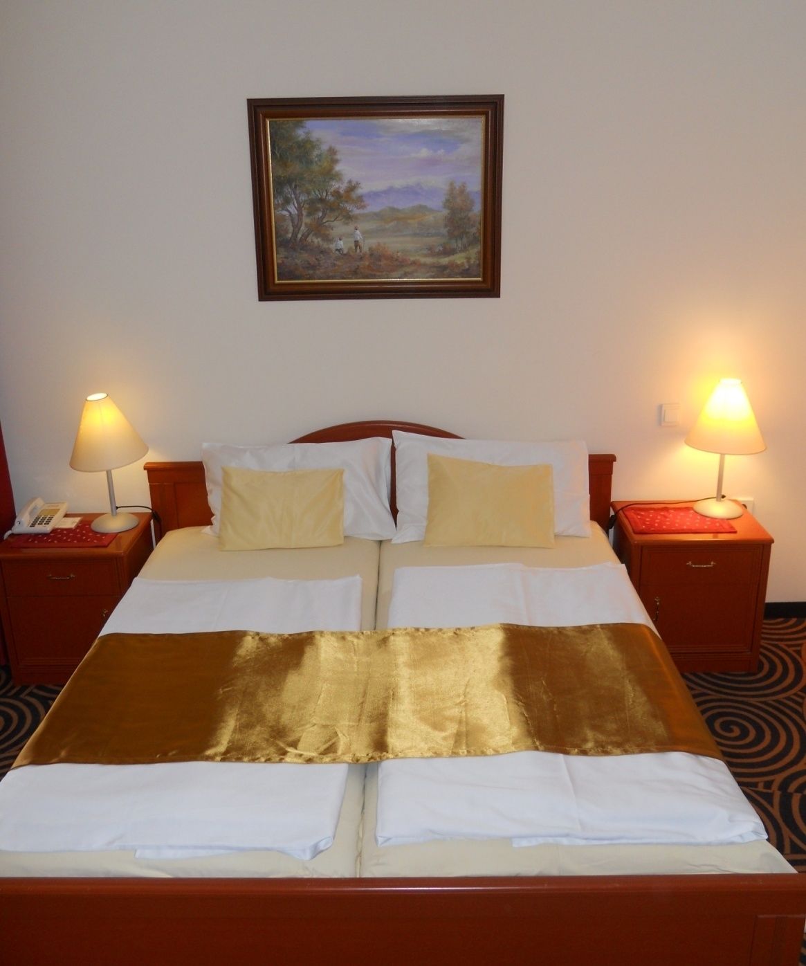 Sándor Hotel