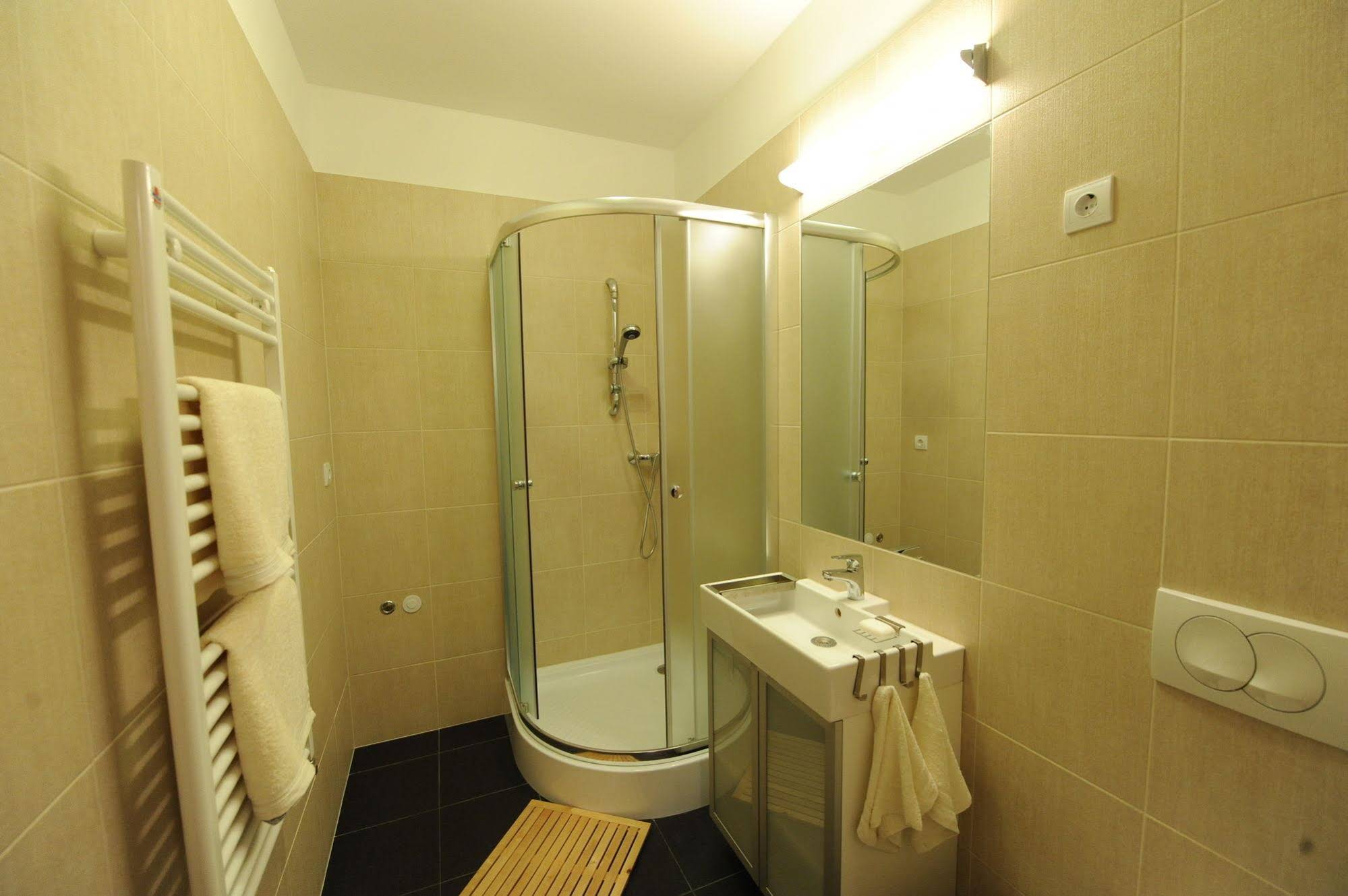 Toldi Apartments Pecs