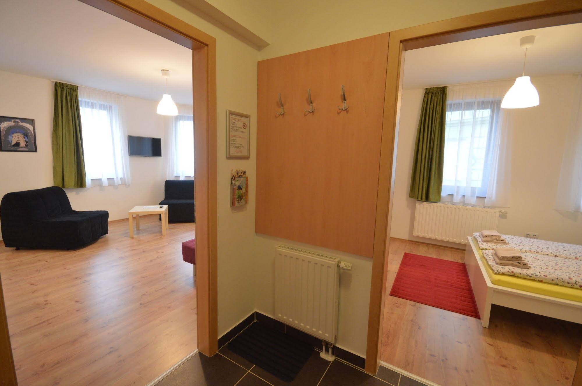 Toldi Apartments Pecs