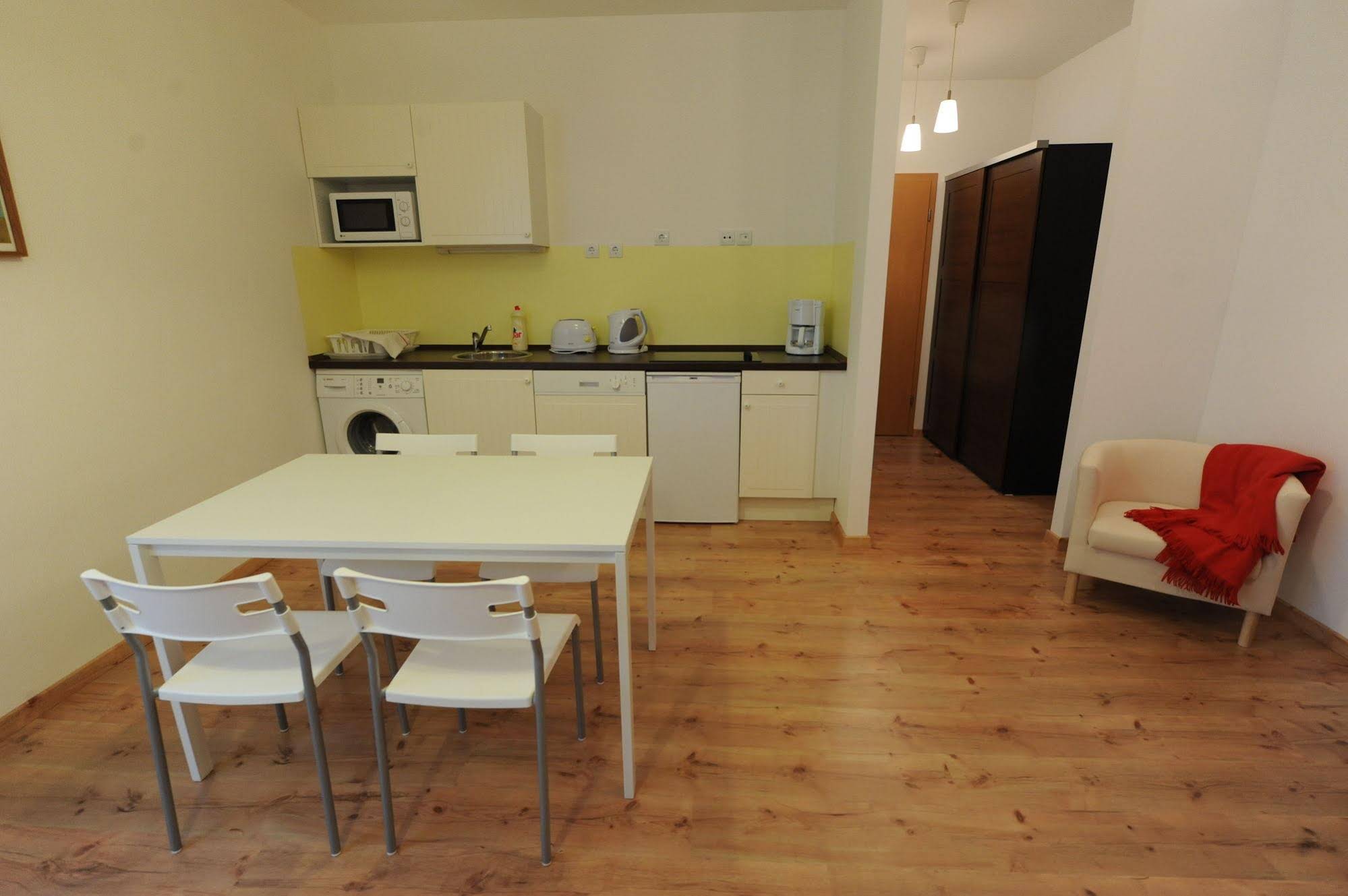 Toldi Apartments Pecs