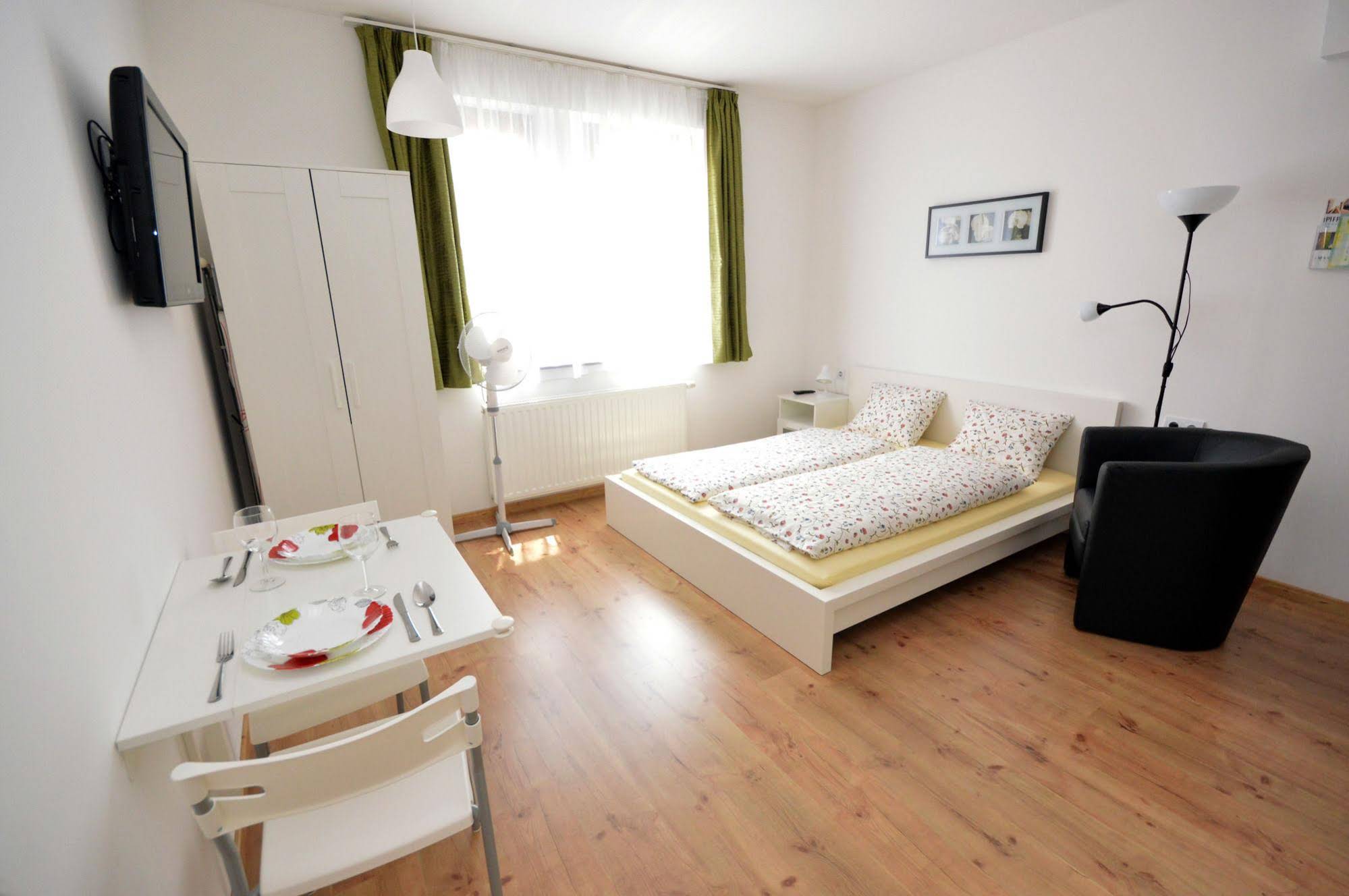 Toldi Apartments Pecs