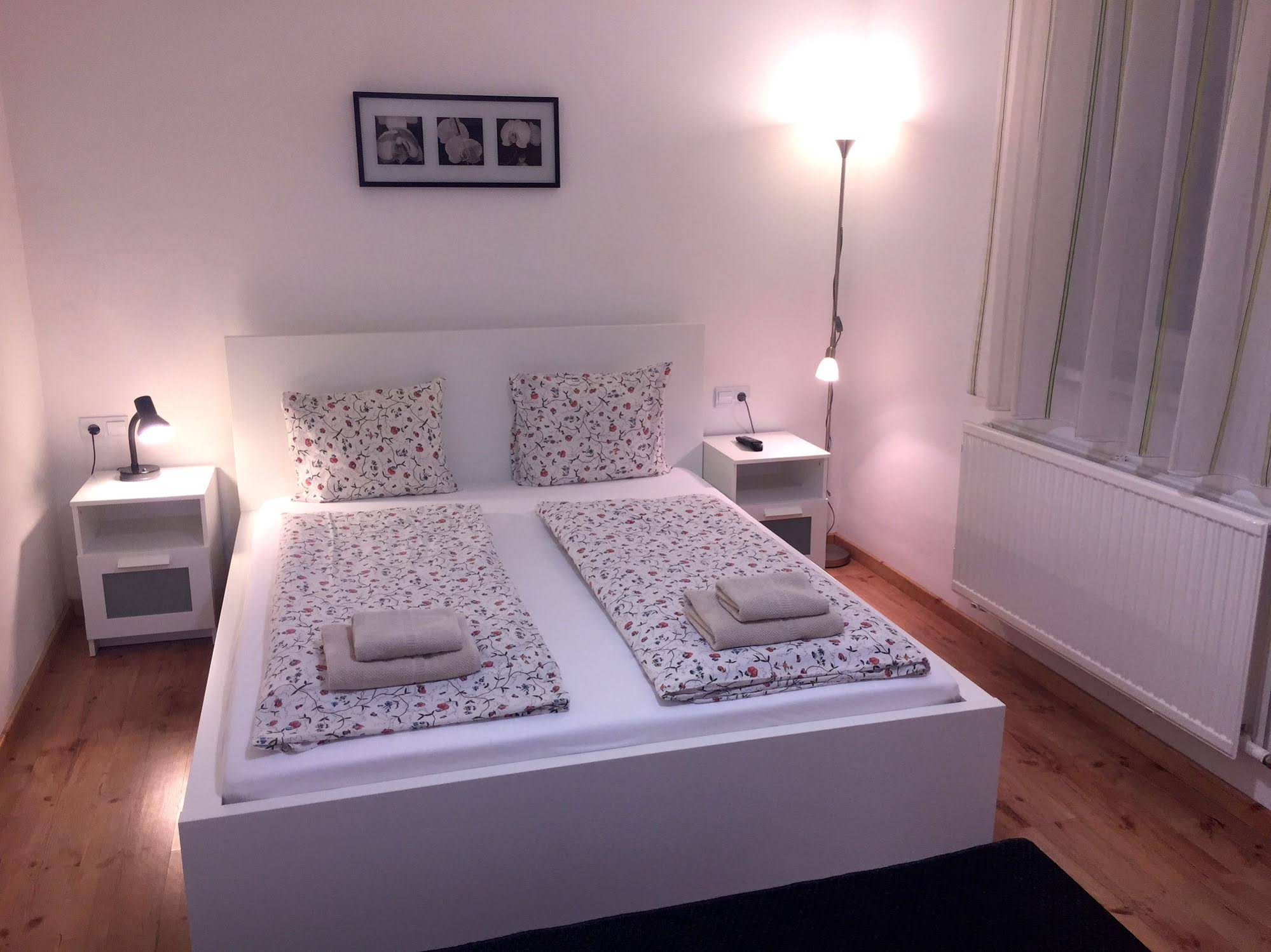 Toldi Apartments Pecs