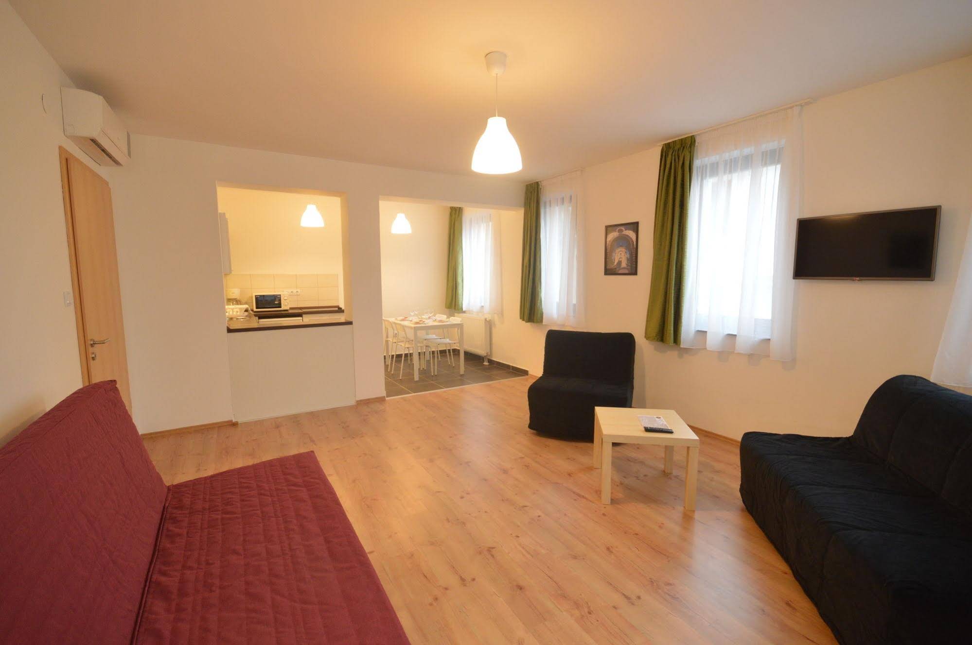 Toldi Apartments Pecs