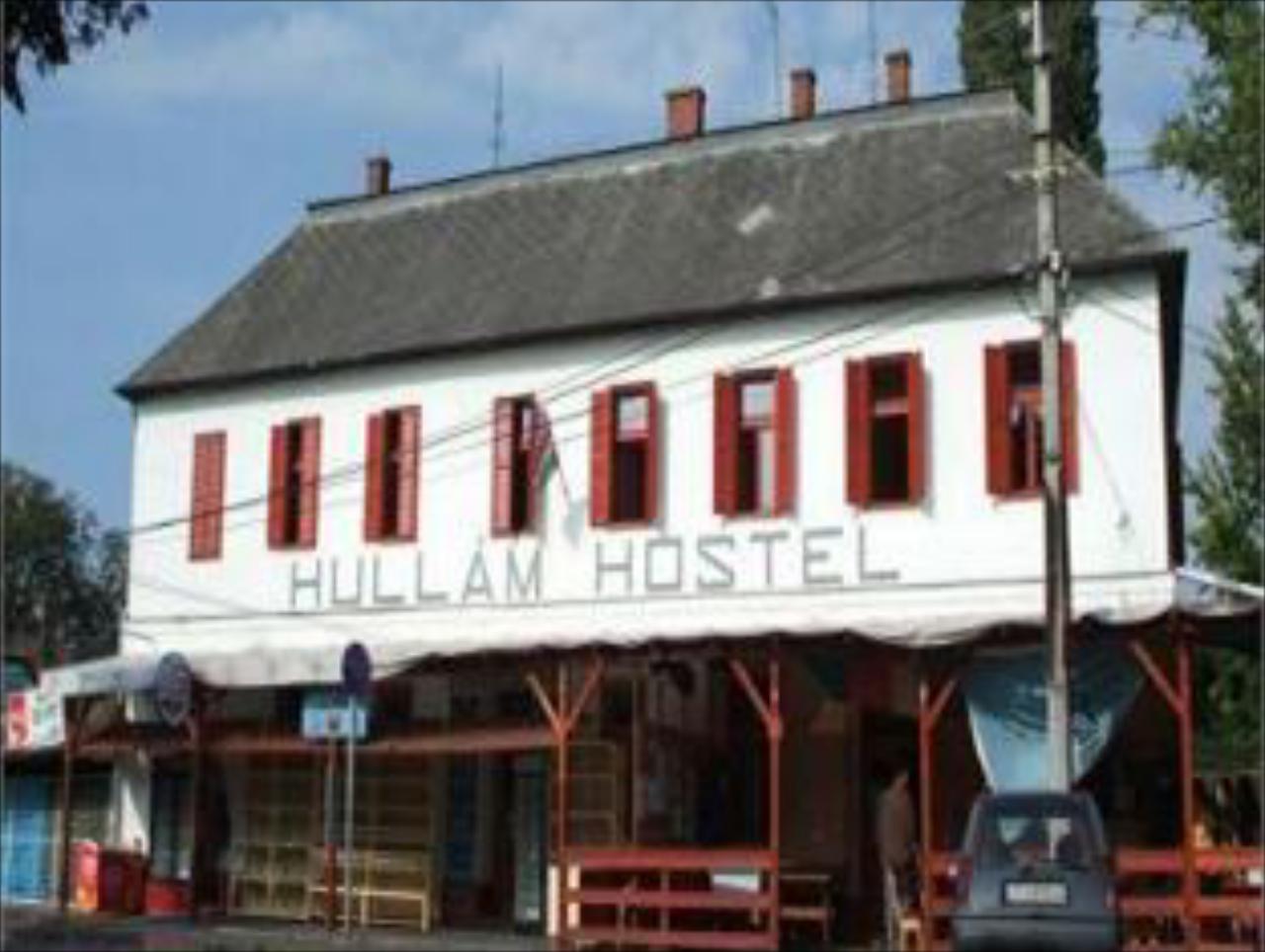 Hullam Hostel