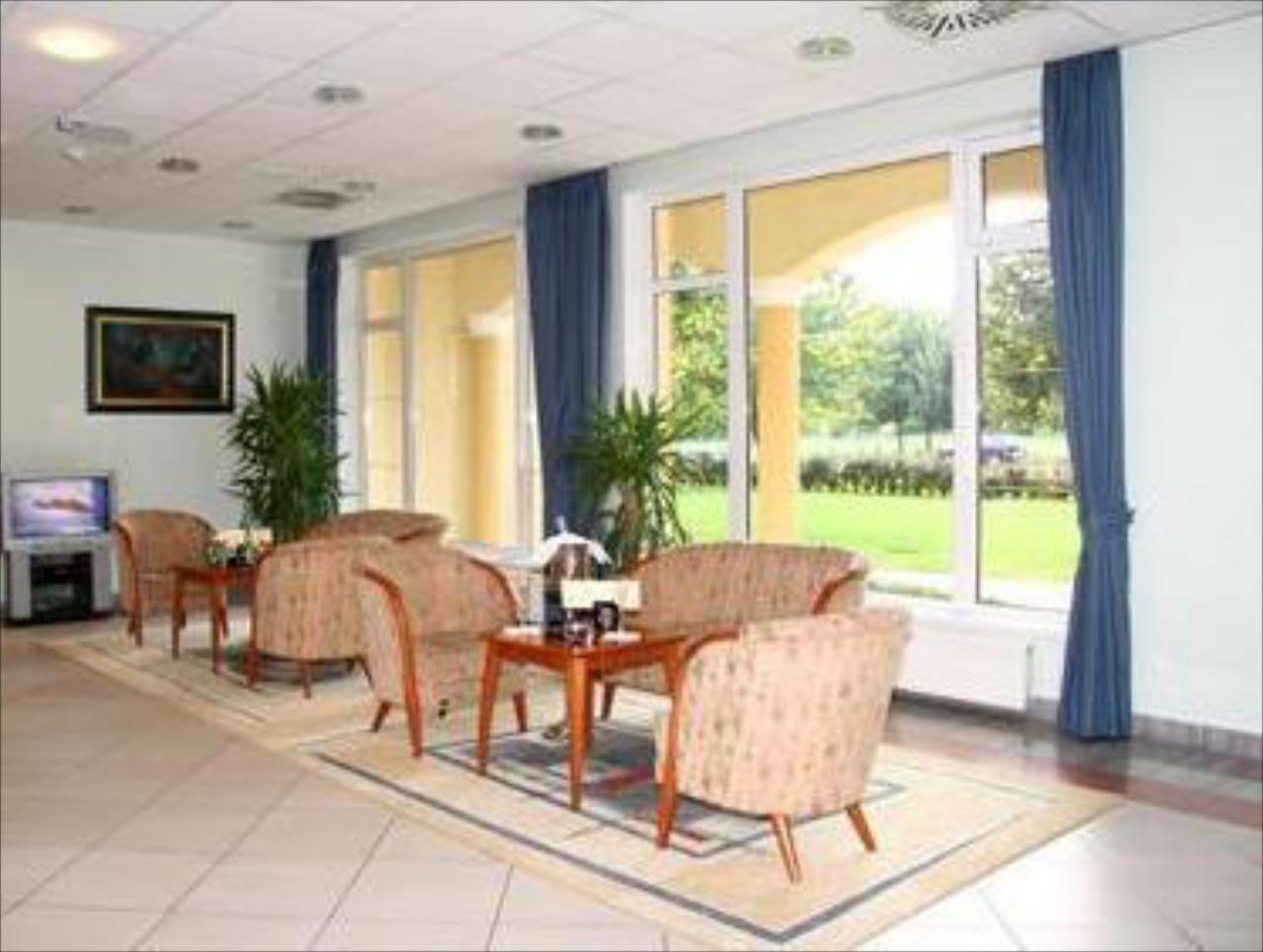 Garden Hotel Wellness Es Konferencia