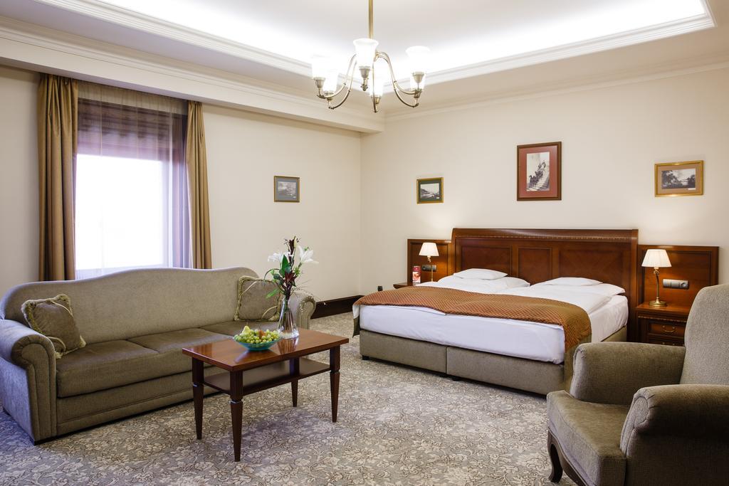 Andrassy Rezidencia Hotel Wine