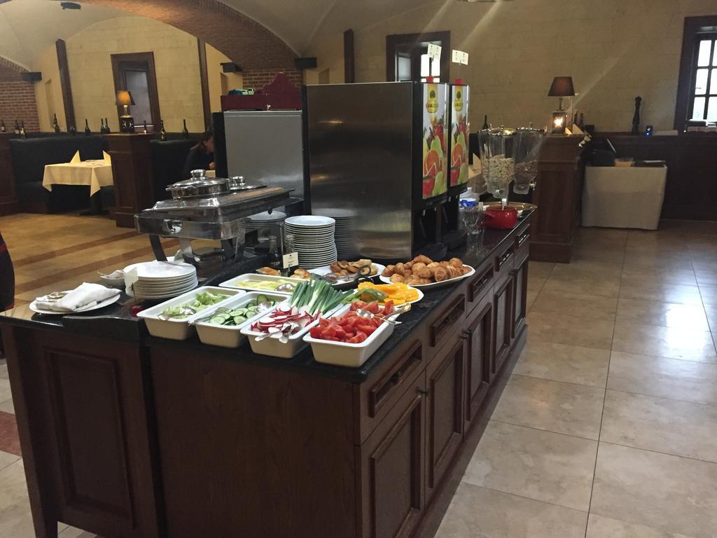 Andrassy Rezidencia Hotel Wine