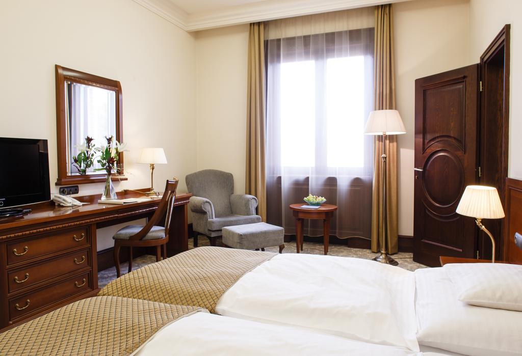 Andrassy Rezidencia Hotel Wine