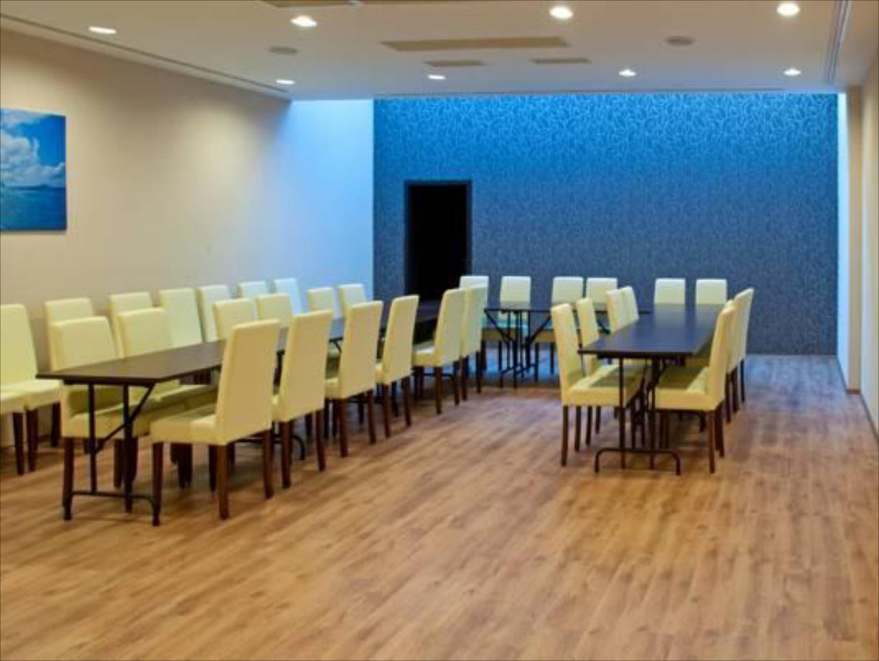 Ezusthid Hotel