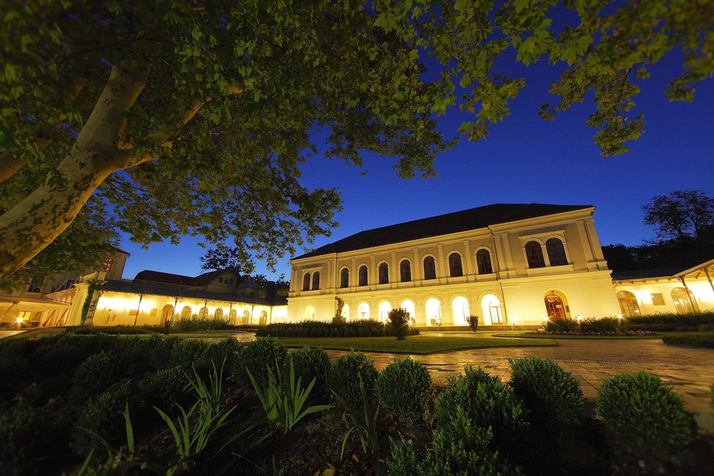 Anna Grand Hotel