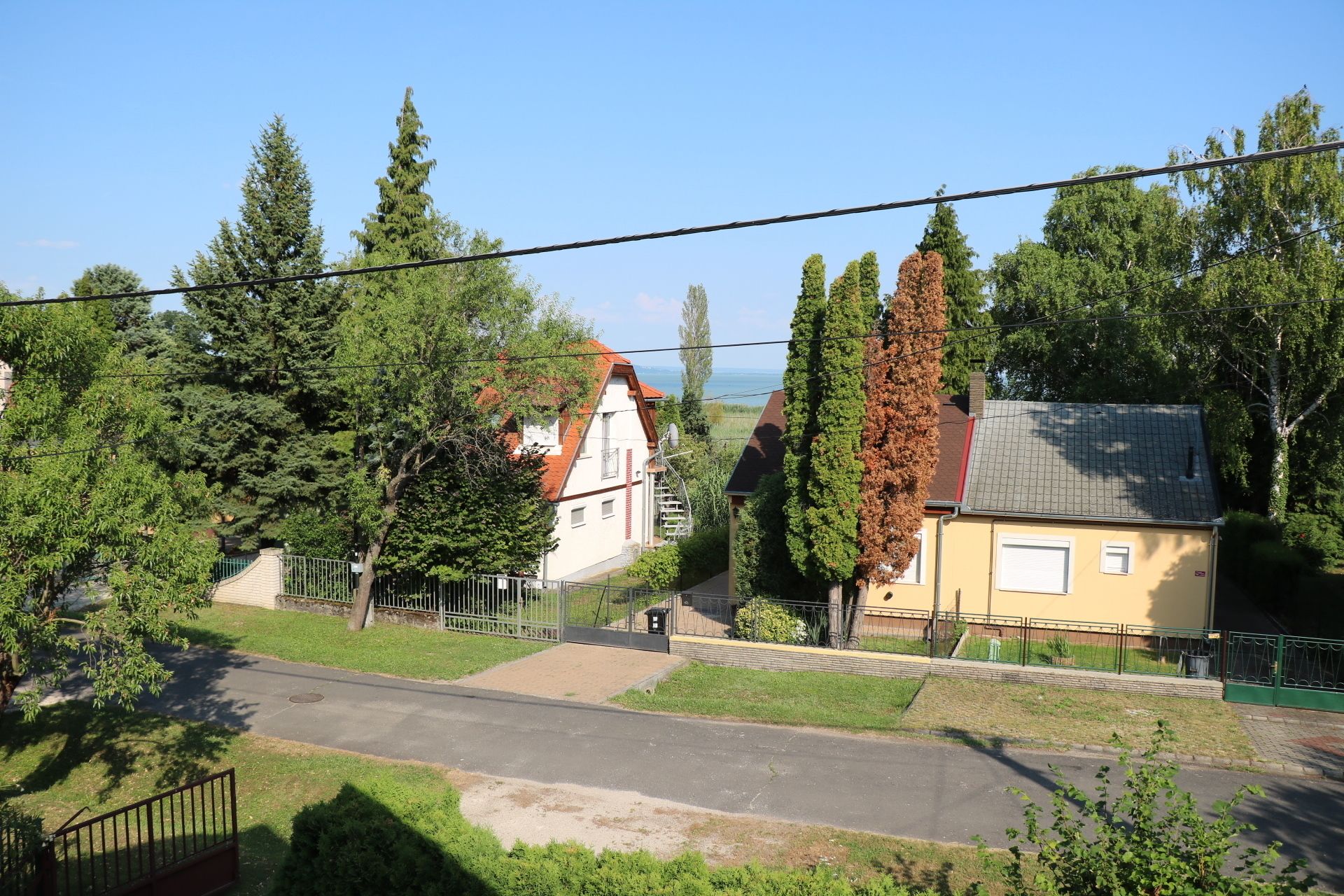 Mella Holiday House