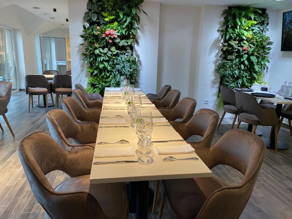 Kistucsok Etterem Food & Room