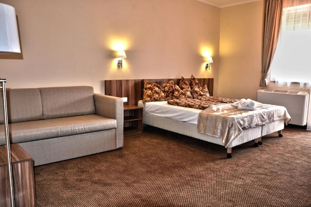 Balaton Colors Beach Hotel