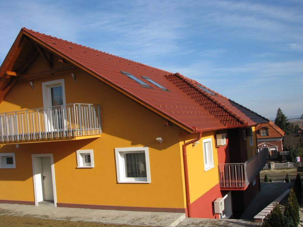 Aranyszarvas Goldener Hirsch Pension