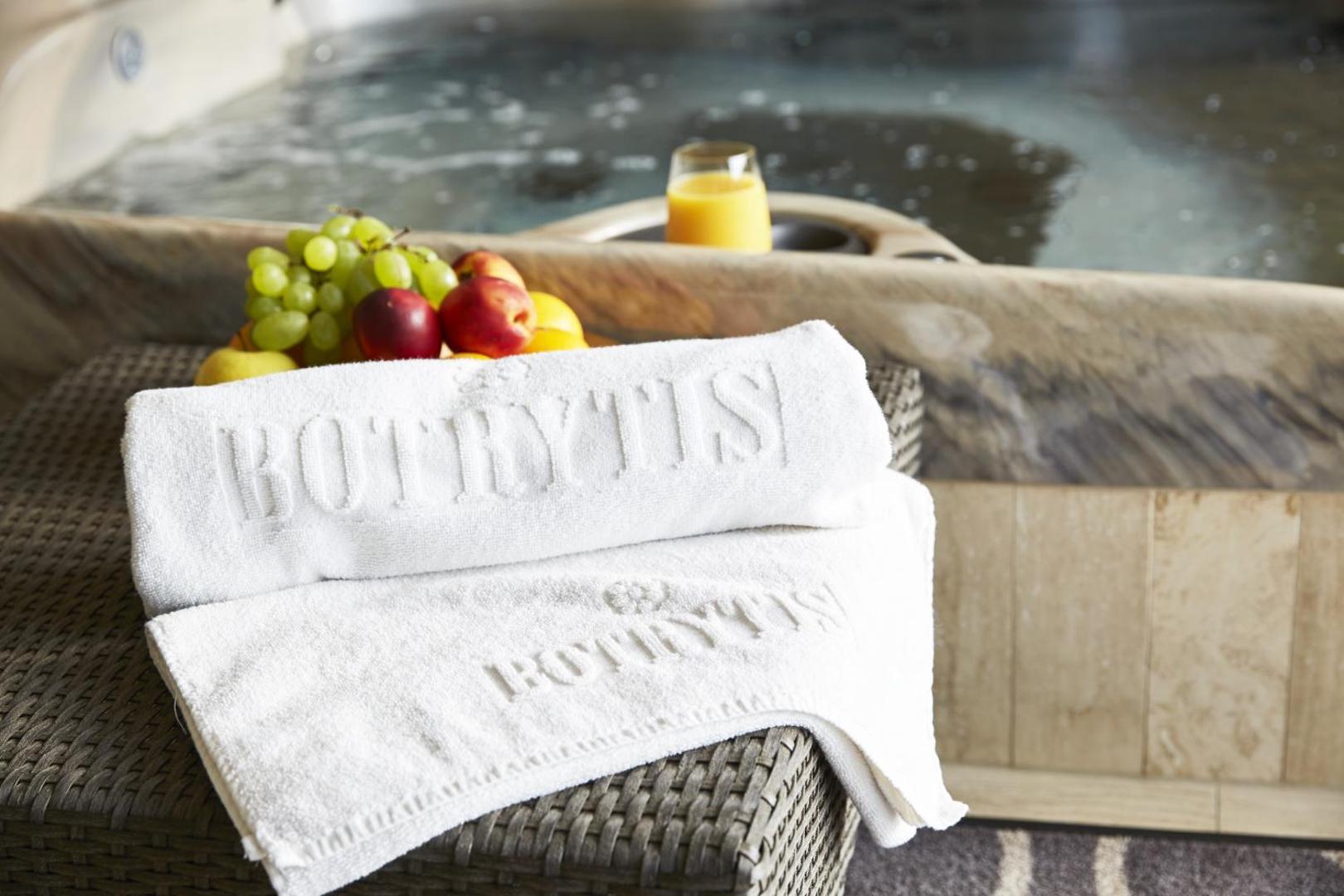 Hotel Botrytis