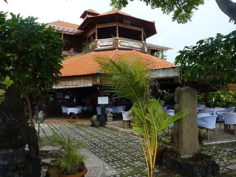 Amed Cafe Hotel