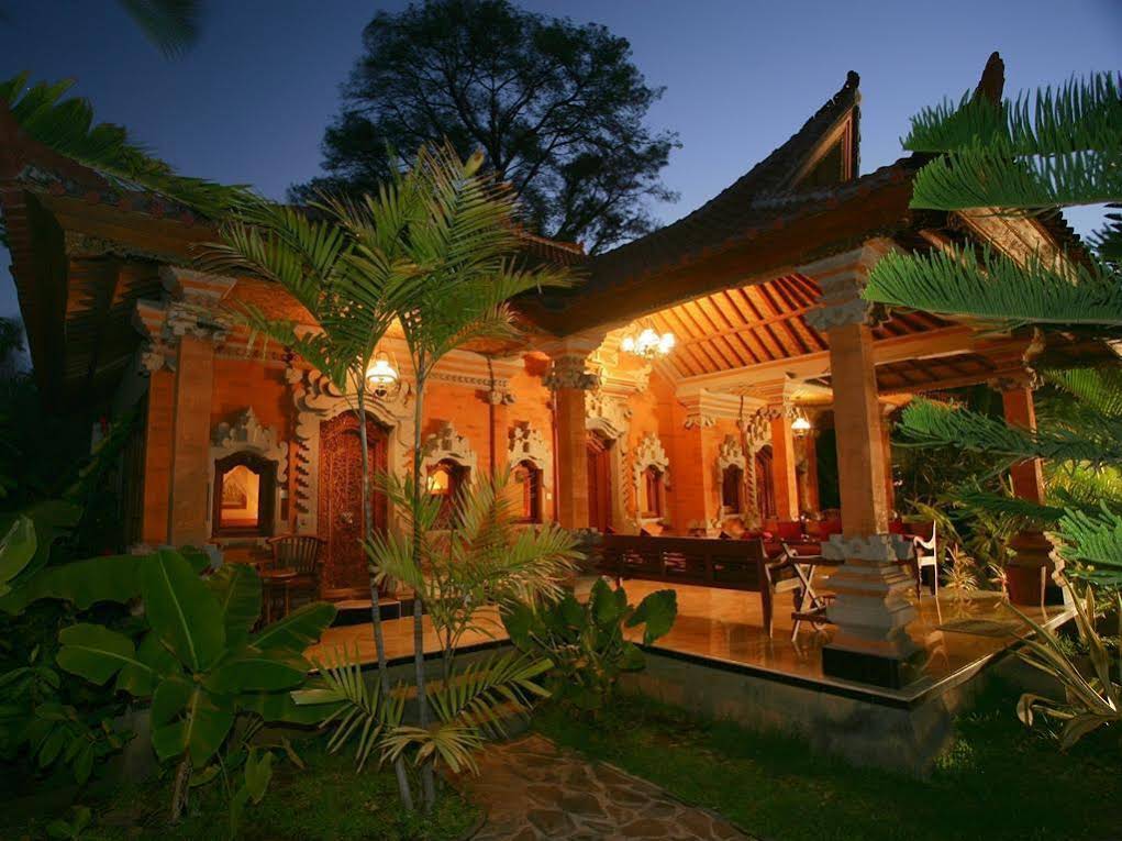 Apa Kabar Villas