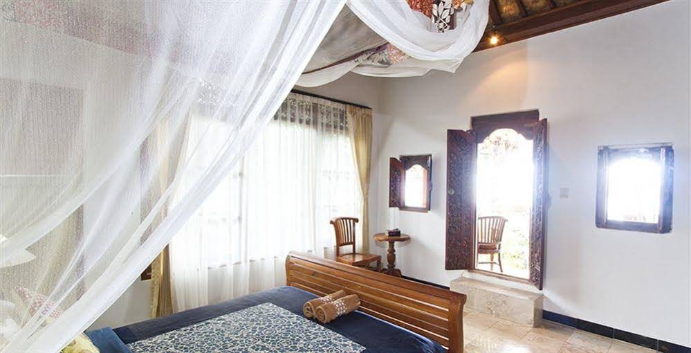 Apa Kabar Villas