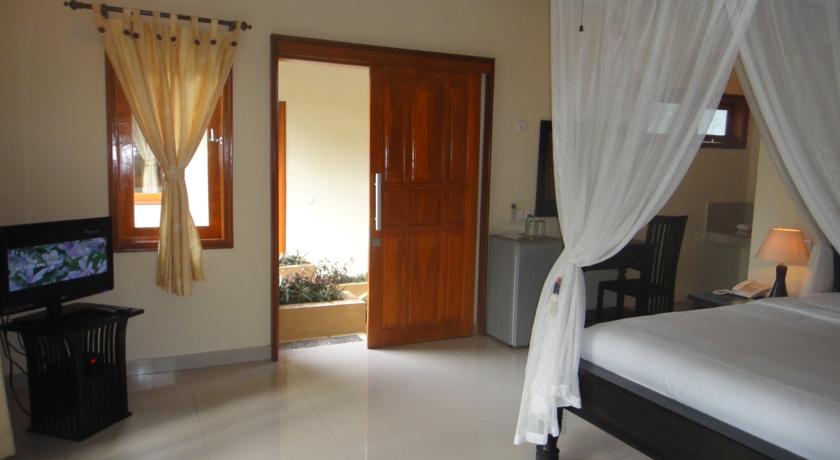 Arya Amed Beach Resort