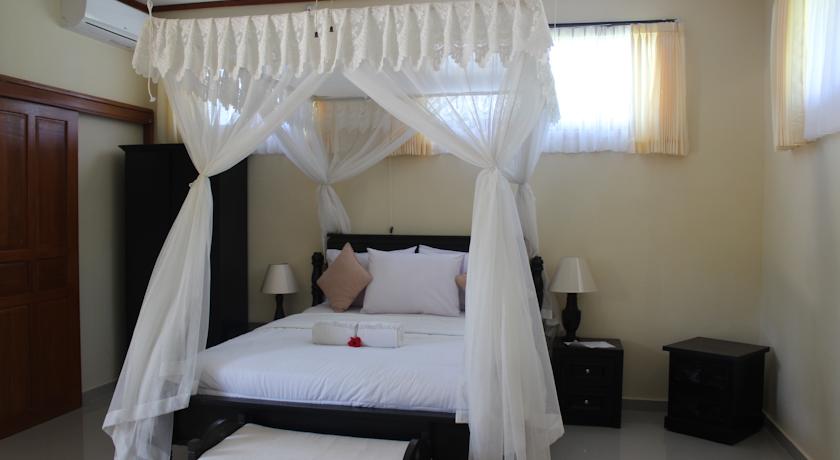 Arya Amed Beach Resort