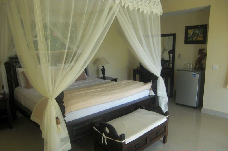 Arya Amed Beach Resort