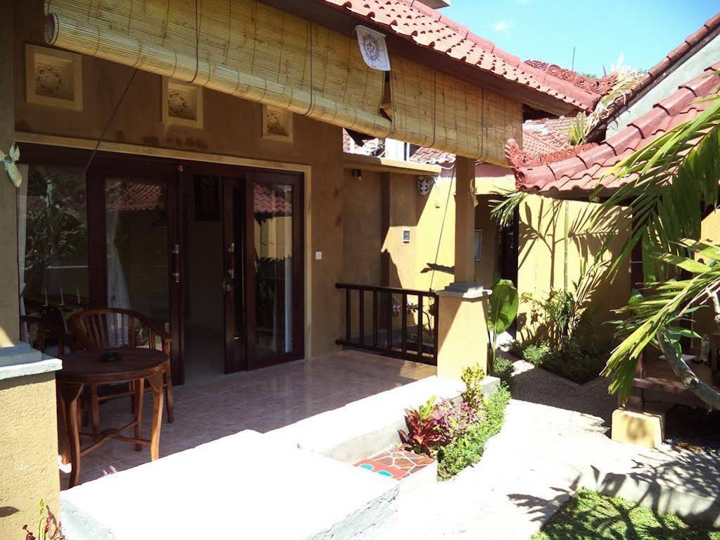 Bali Relax's Homestay and Cafe