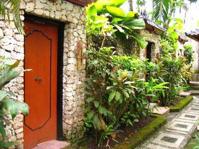 Santai Hotel
