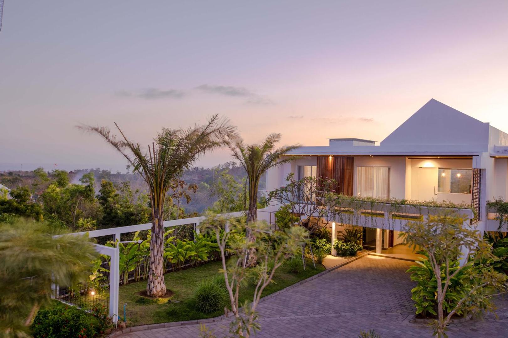 Hideaway Residence