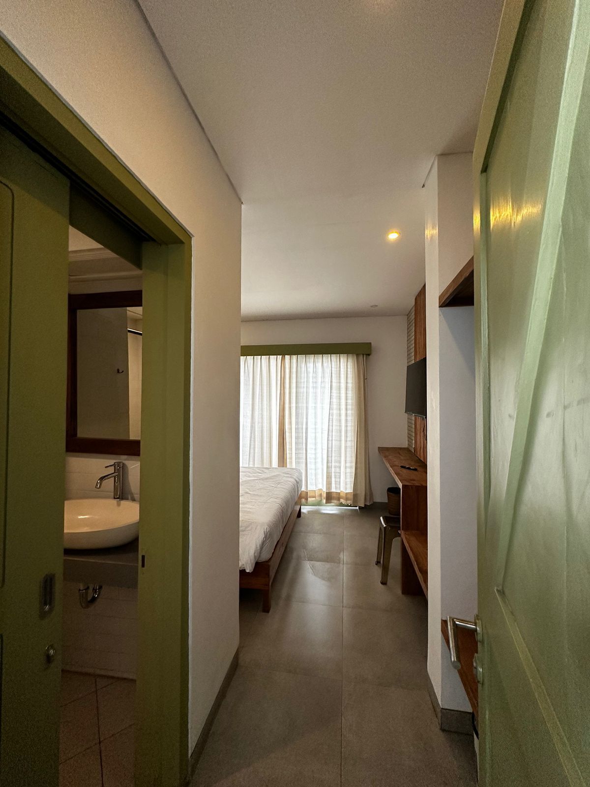 Honu Studio Living