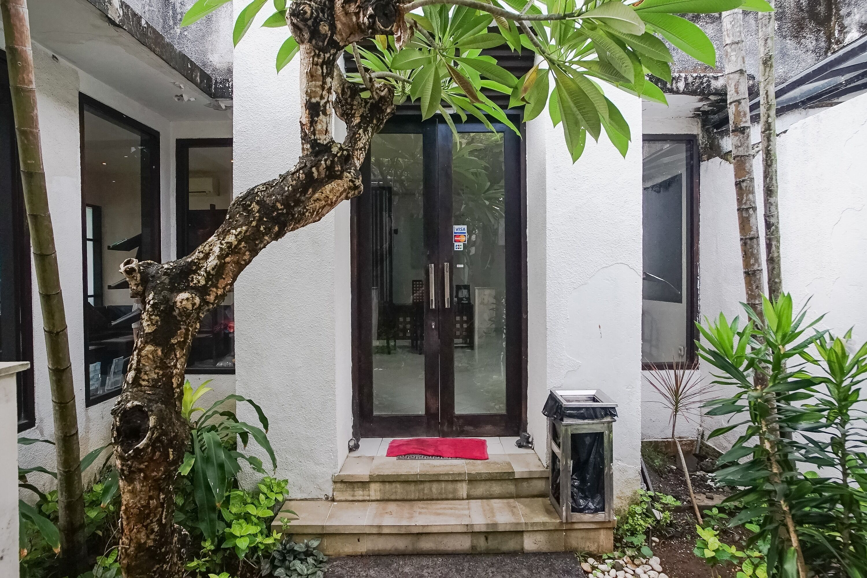 Queen Rose Villa & Spa