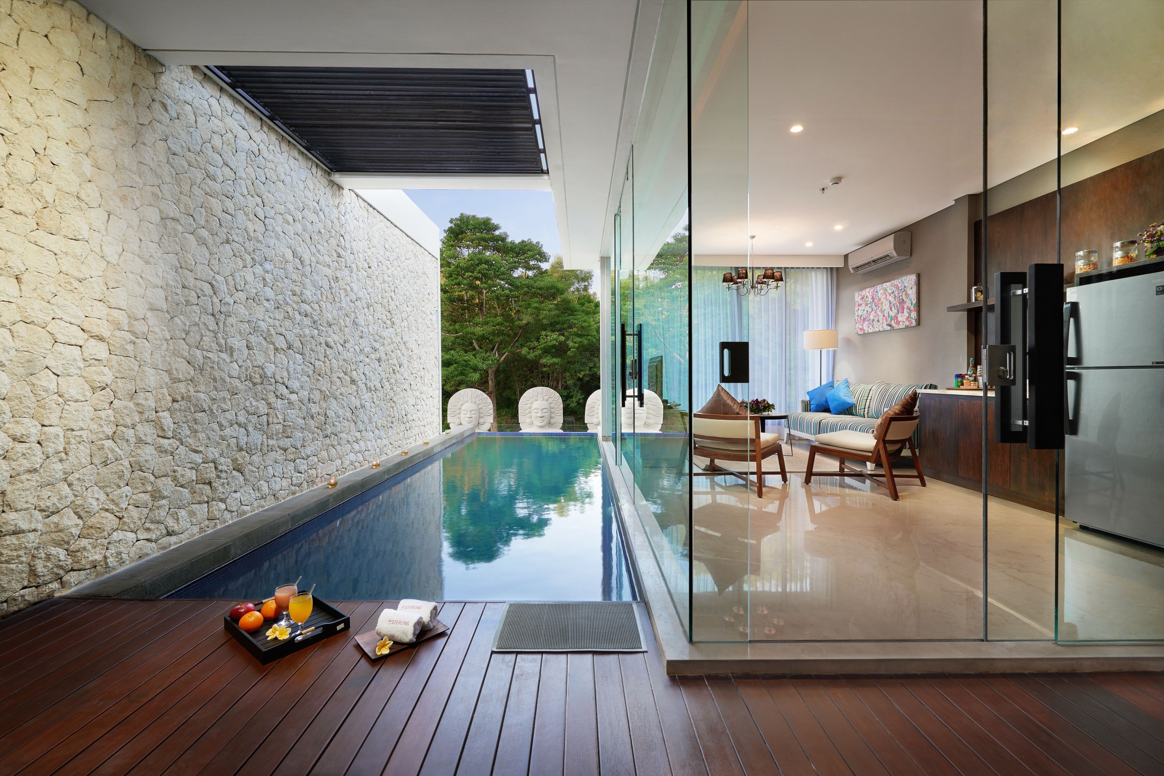 The Sterling Hotel & Villa's