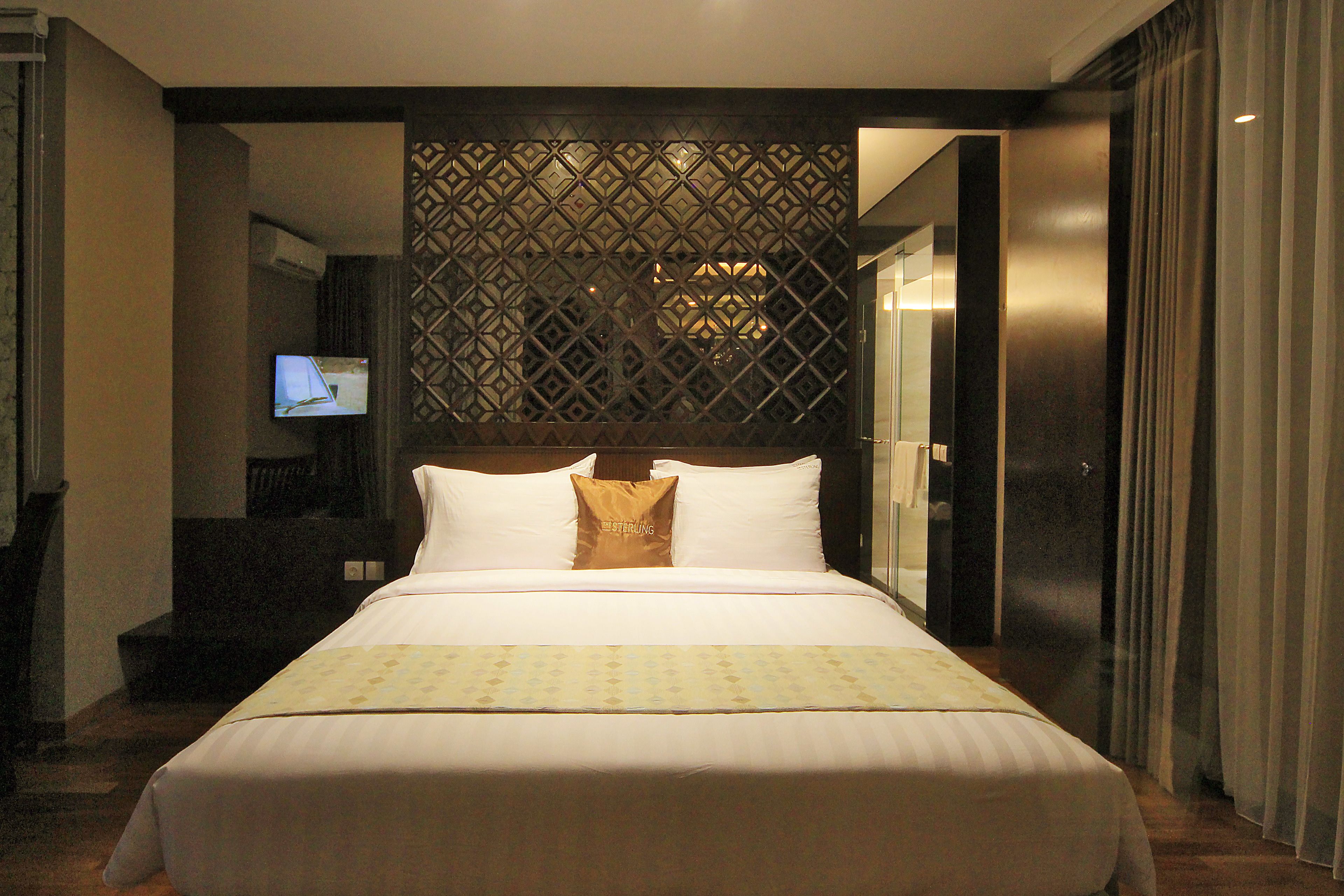 The Sterling Hotel & Villa's