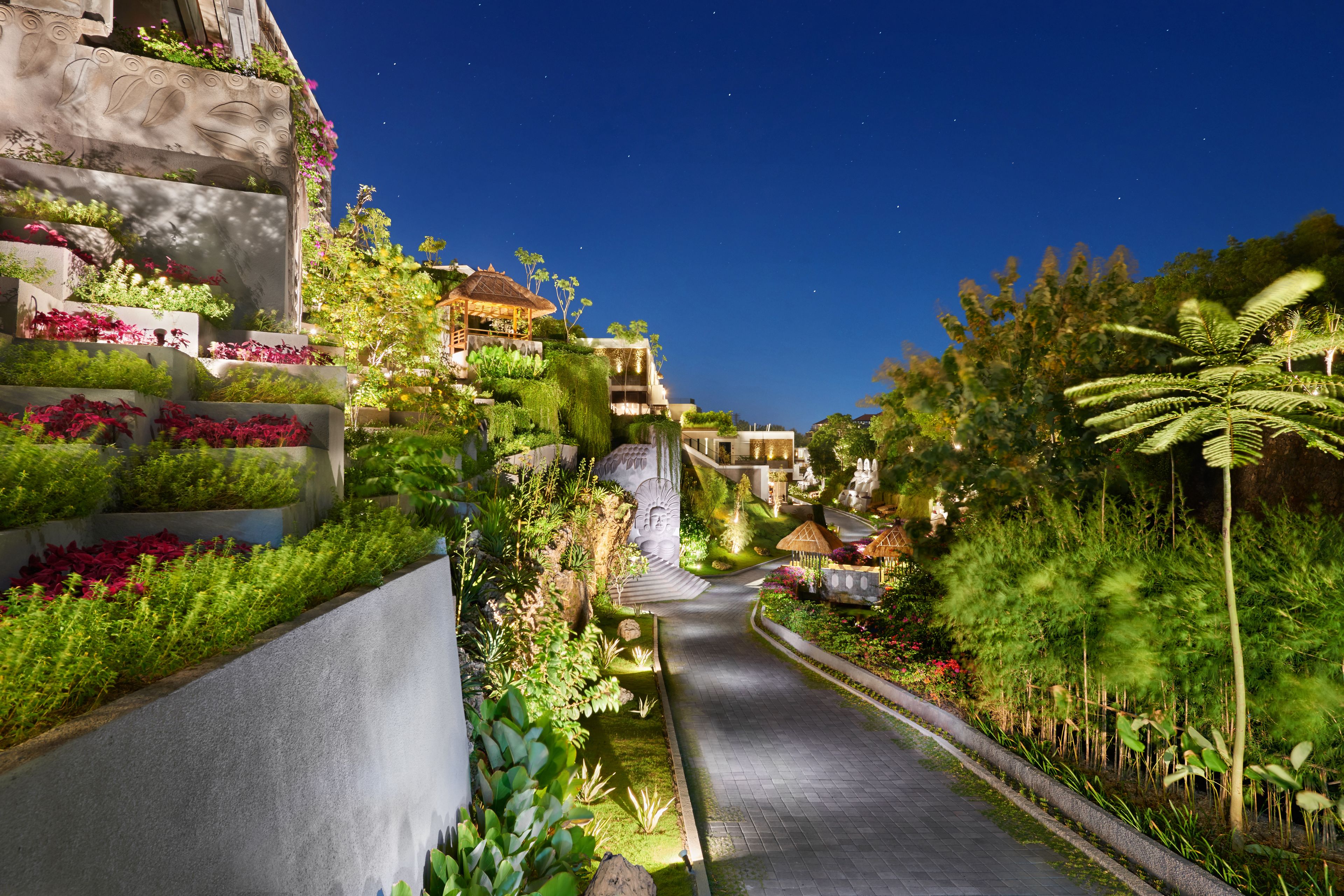 The Sterling Hotel & Villa's