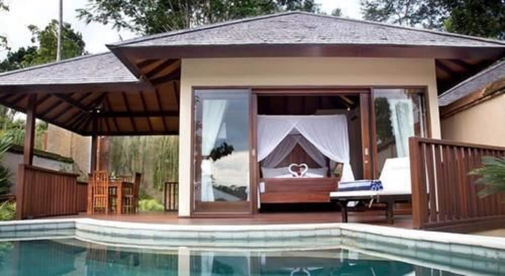 The Grand Bakas Villa